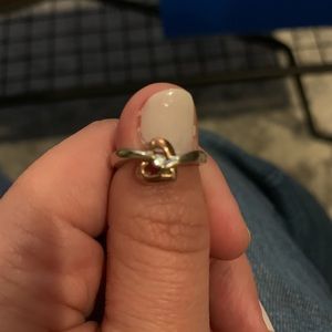 Heart ring with diamond center